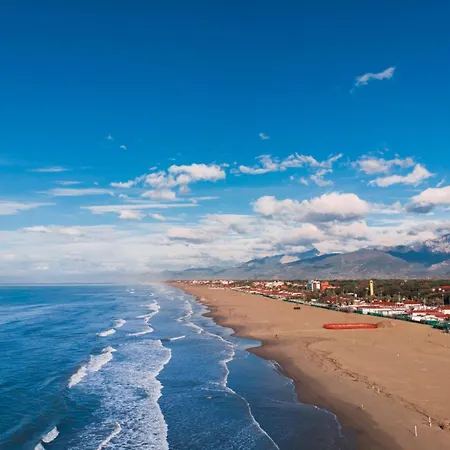 A-mare * Viareggio